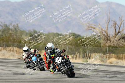 media/Dec-01-2025-Moto Forza (Mon) [[2daa91e15f]]/3-Beginner Group/Session 3 (Turn 3)/